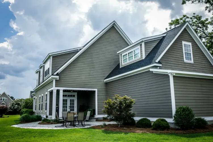 HardiePlank-Lap-Siding in chicago illinois - B&B Roofing and Exteriors