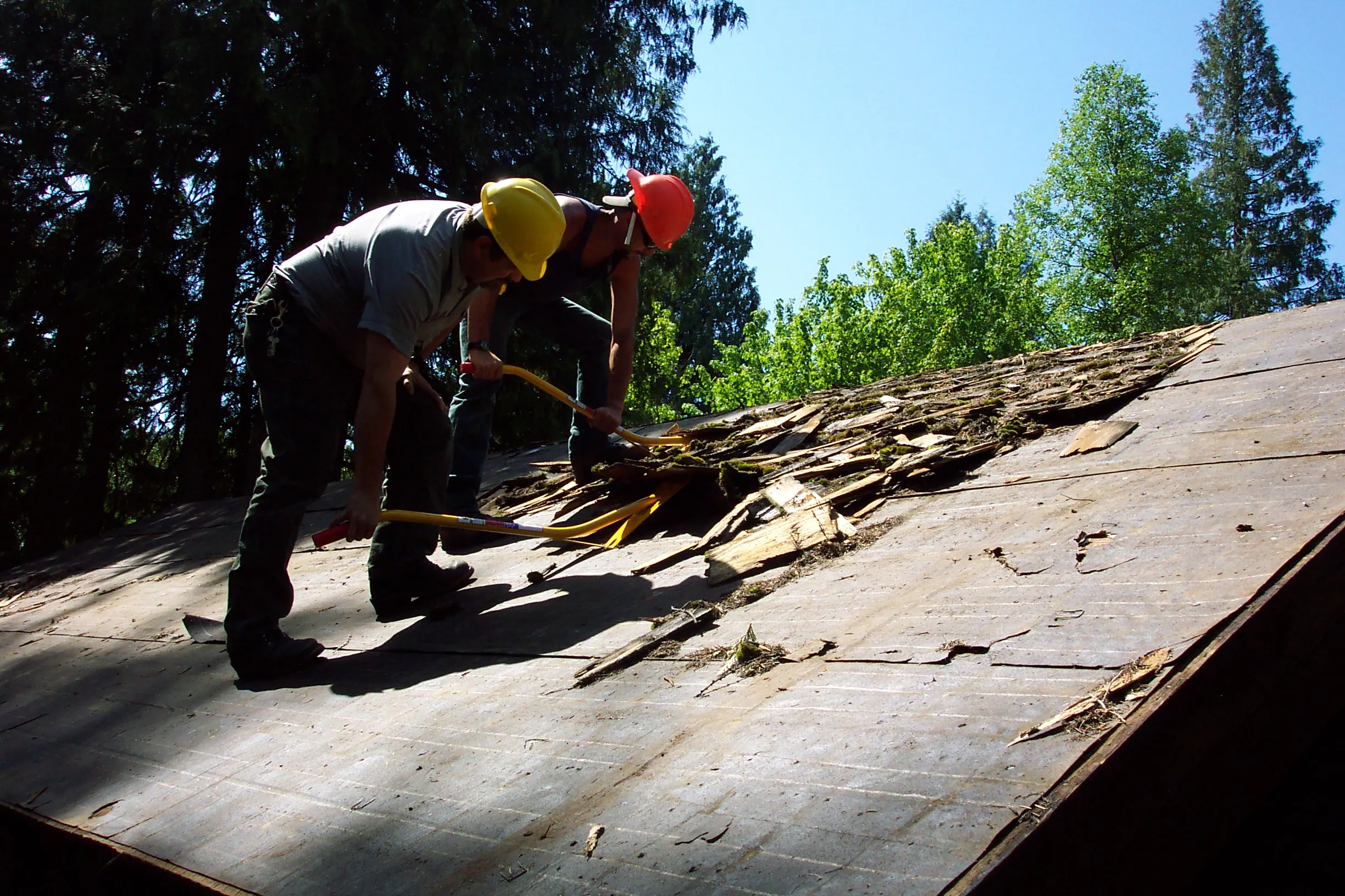 Repair Deck in chicago illinois - B&B Roofing and Exteiors